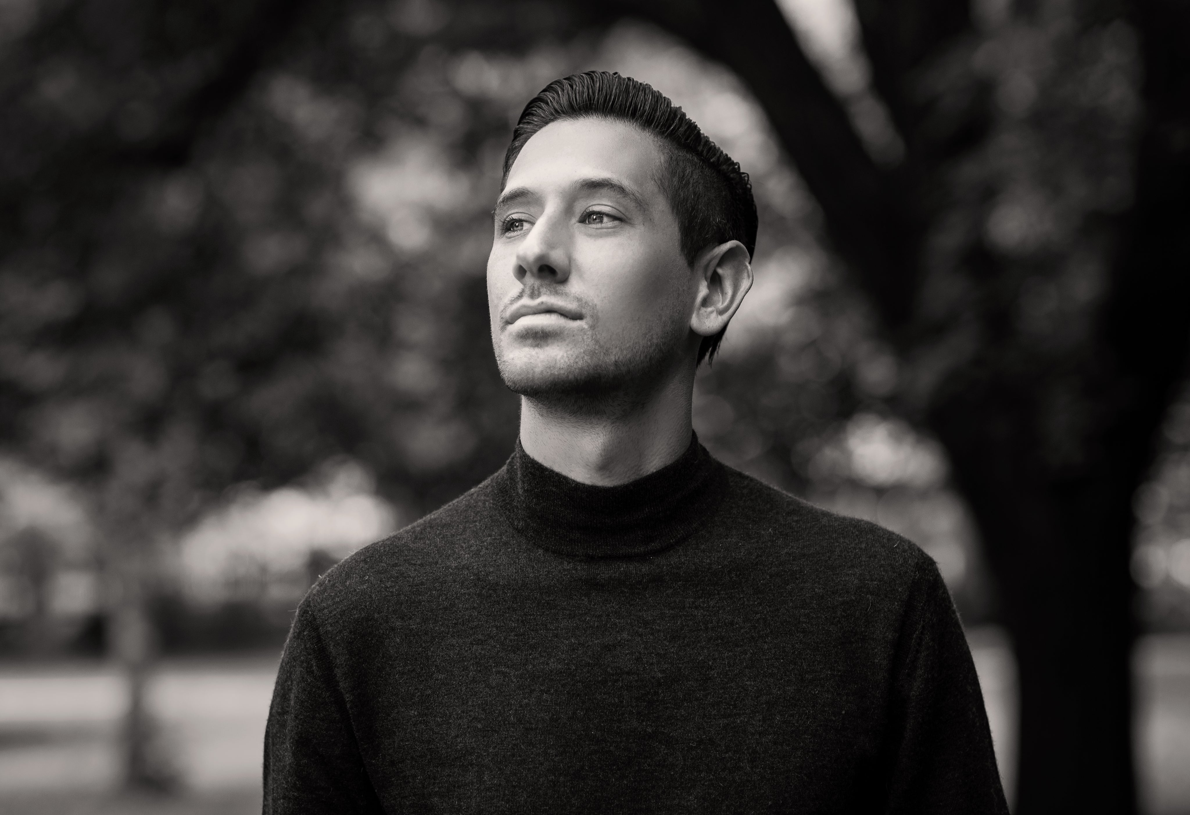 Adrián B. Valencia